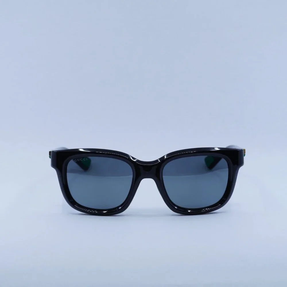 Exclusive Sale! Gucci GG1621S 001 Sunglasses Black Frame, Grey Lenses